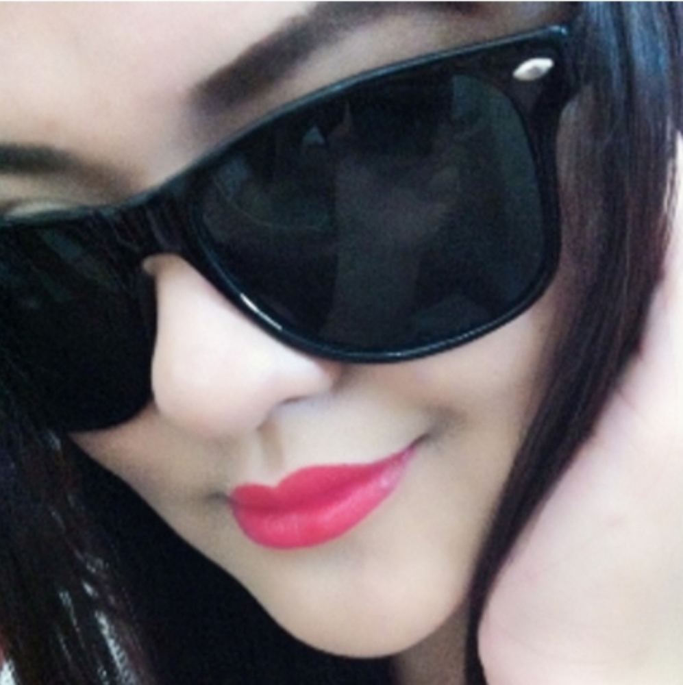 Lily Stylish Horned Rim Retro Black UV Protection Unisex Sunglasses NEW NWT